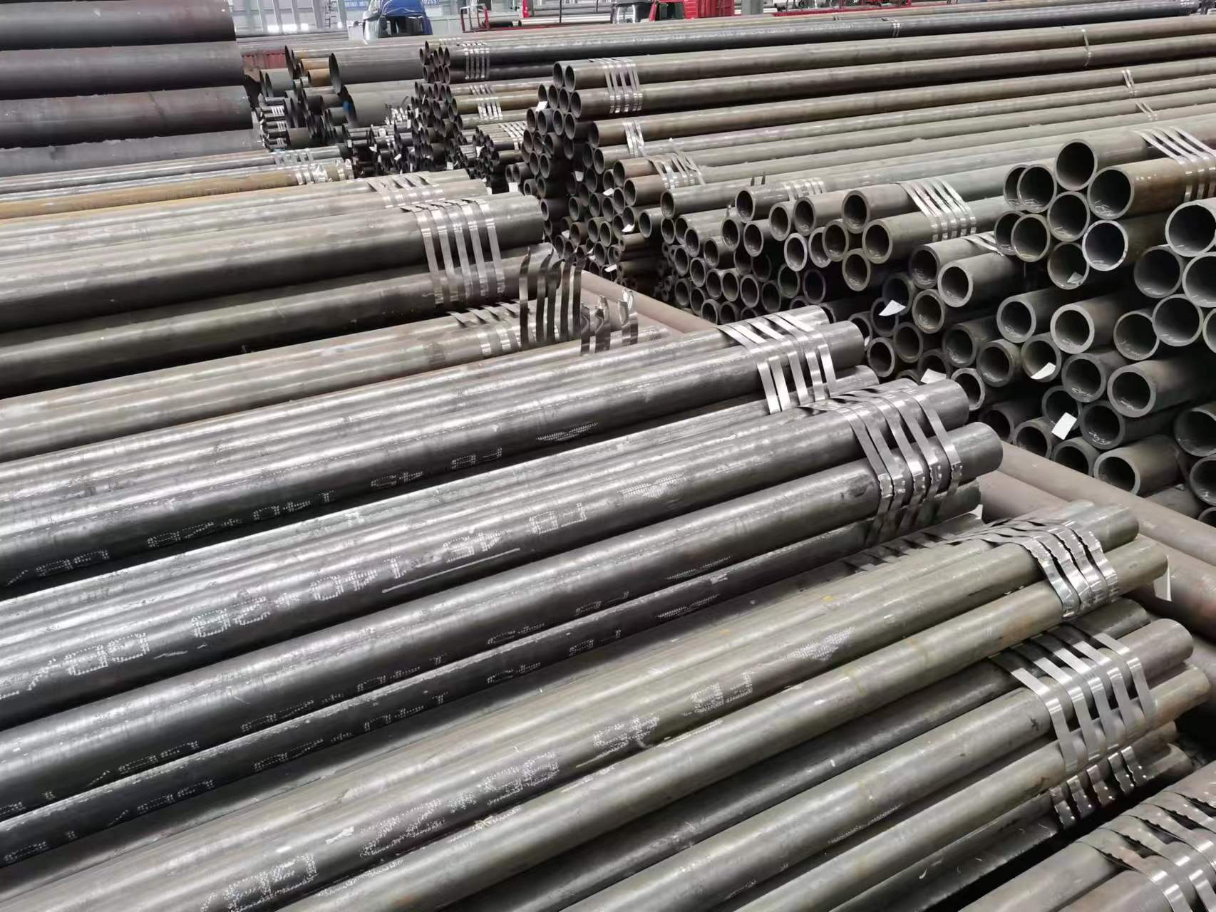ASTM A106 GR.B Mild Hot Finished Seamless Carbon Steel Pipe